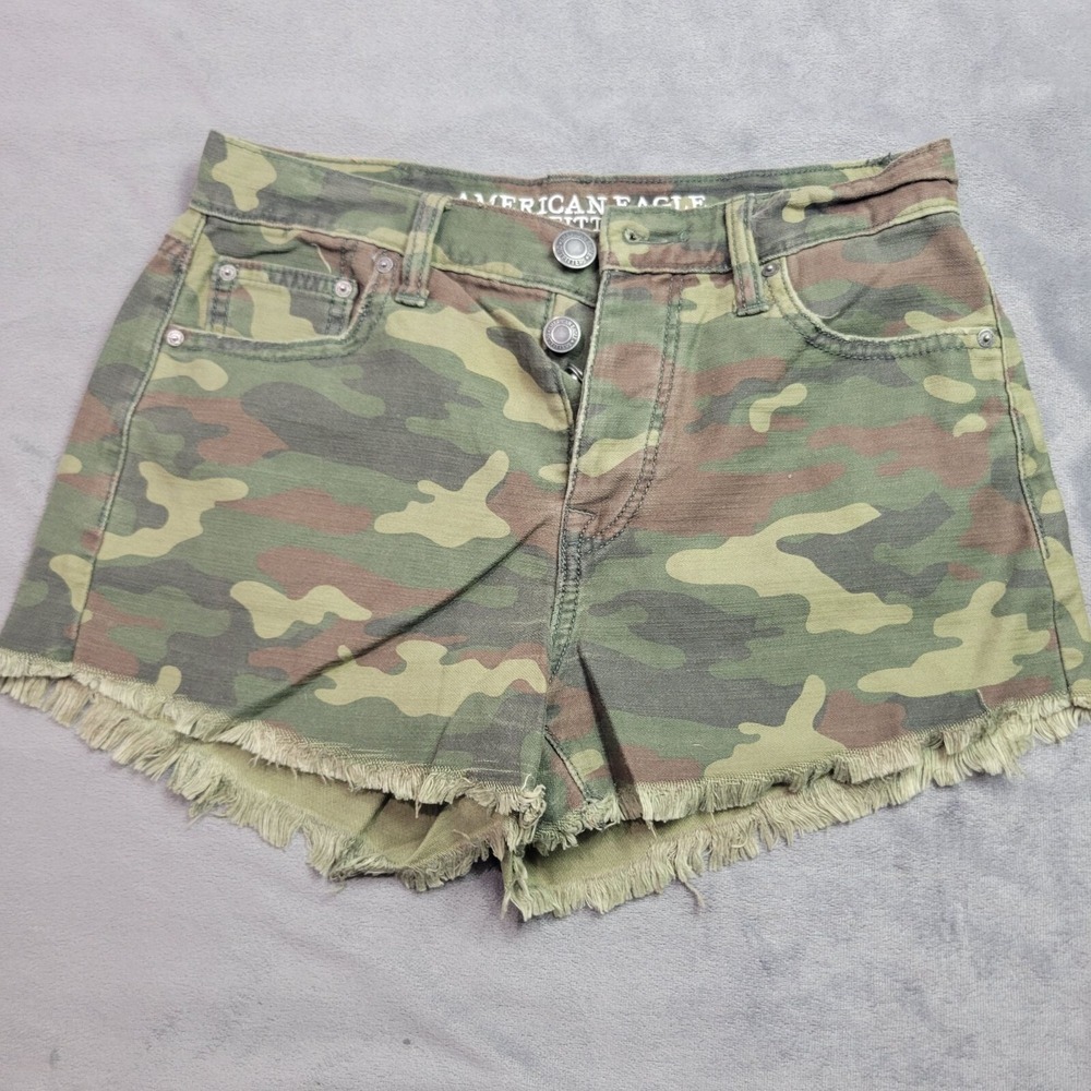 American Eagle Vintage Hi-Rise Festival Camo Short Size 0